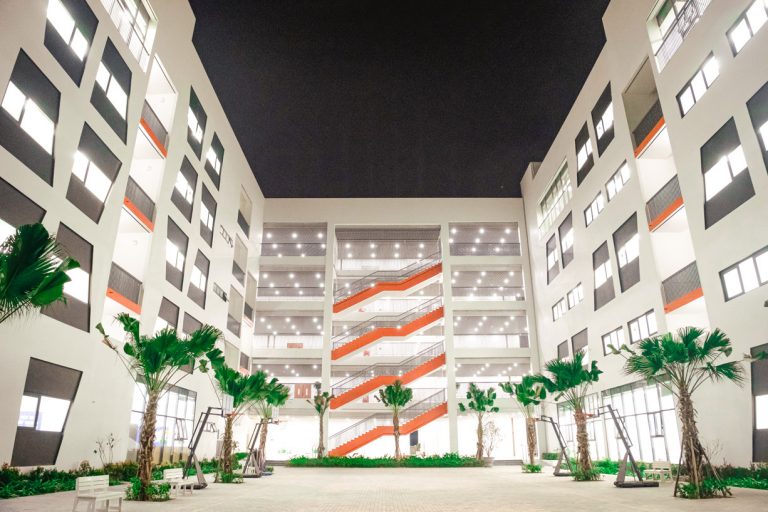 Loạt trường tư thục, quốc tế ở quận Nam Từ Liêm: Học phí từ 27 triệu đồng/năm, có 1 trường siêu HOT, phụ huynh xếp hàng từ đêm để nộp hồ sơ - Ảnh 12.