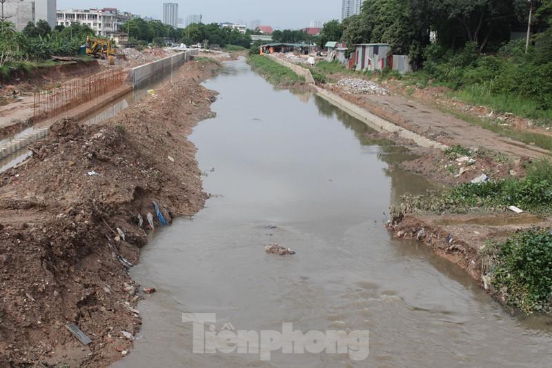 Hà Nội: Đường ngập, trạm bơm tiêu úng 4.700 tỷ đồng tê liệt - Ảnh 8.