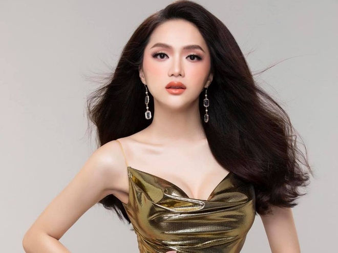 Hoa hậu Hương Giang chuộng váy tôn vòng eo 56  Phong cách sao  Việt Giải  Trí