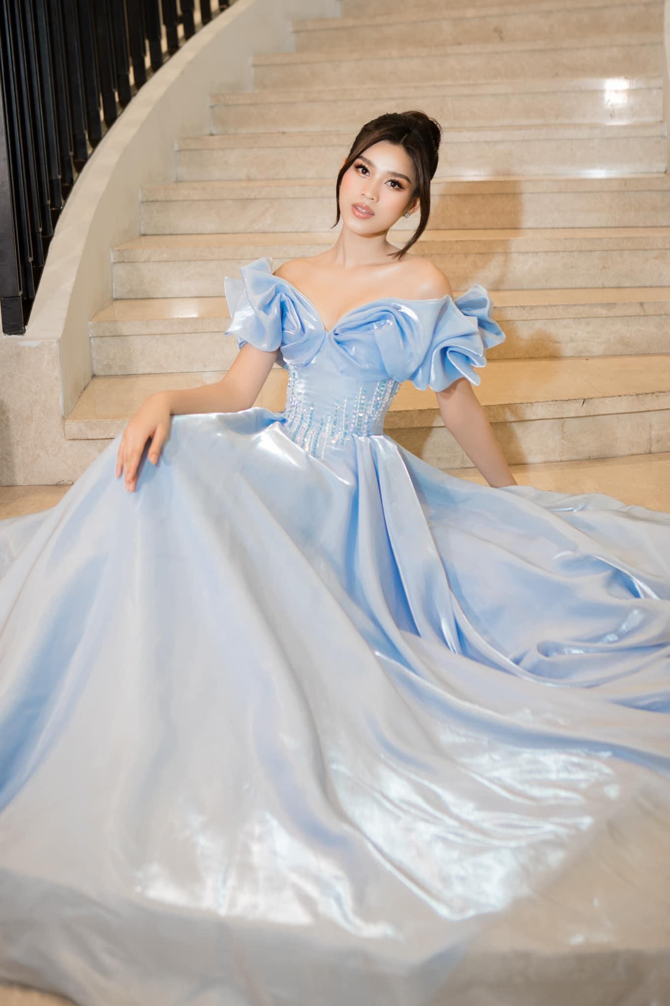 Váy công chúa Đầm Công Chúa Phối Ren Màu Xanh Dương Cao Cấp Thời Trang Mùa  Hè Dành Cho Nữ - Áo cưới | ThờiTrangNữ.vn