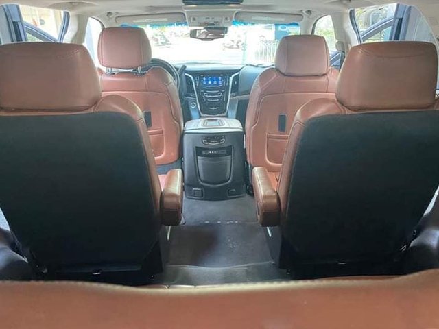 Bán Cadillac Escalade giá 3 tỷ, chủ xe dùng luôn ảnh tai nạn để kiểm chứng cho sự an toàn - Ảnh 6.