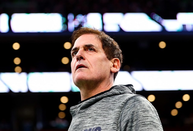 Tỷ phú Mark Cuban kể chuyện thâu tóm đội bóng rổ Dallas Mavericks - Ảnh 1.