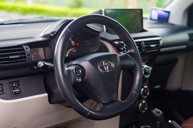 Khó tin nhưng đây là chiếc Toyota 11 năm tuổi có giá lên tới 1 tỷ đồng - Ảnh 17.