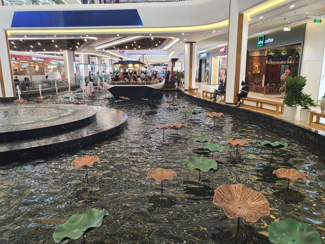 Mục sở thị TTTM Vincom Mega Mall Smart City mới khai trương: điểm vui chơi 'thế hệ mới' cho giới trẻ, check-in sang chảnh, muốn gì cũng có