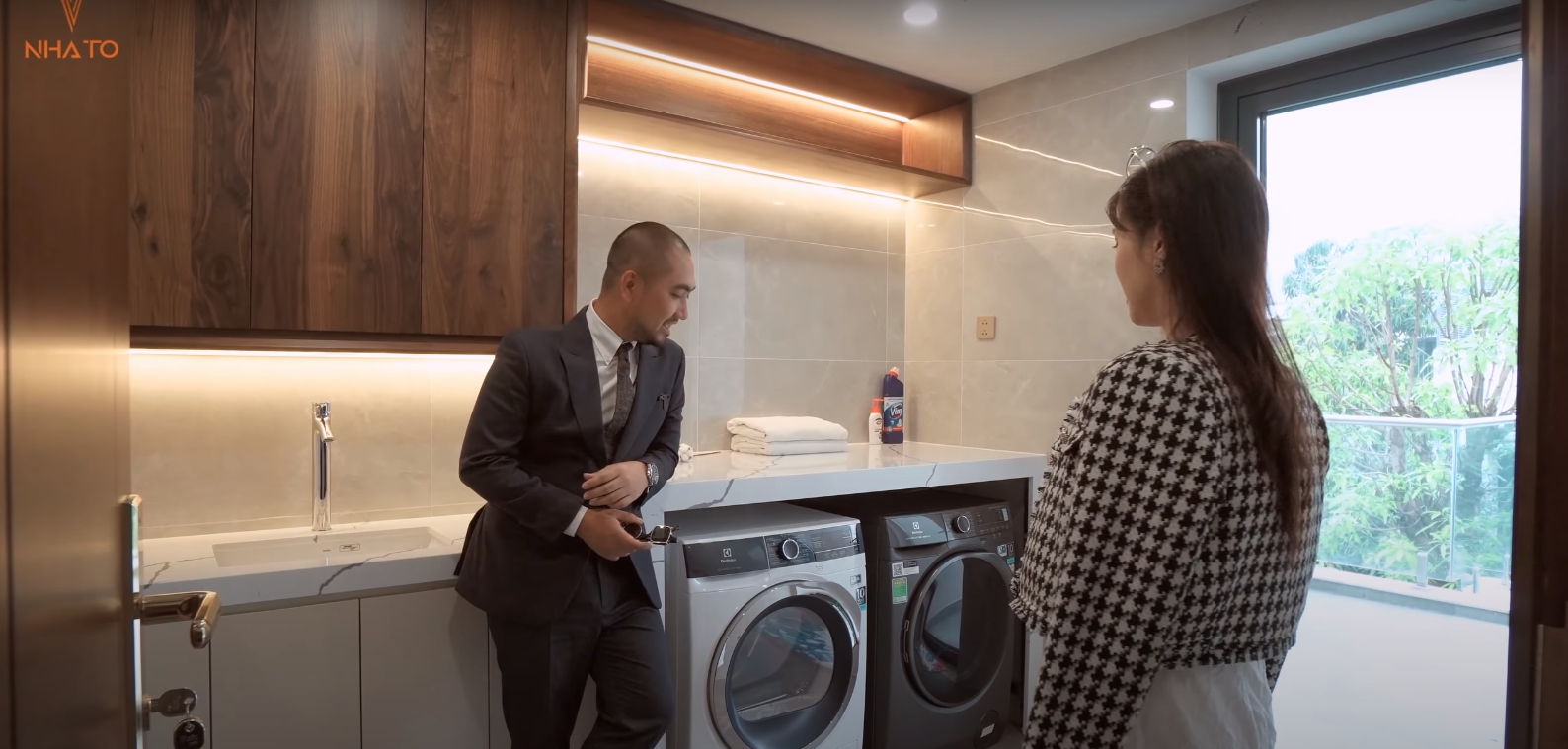 Căn biệt thự nghèo nhất khu nhà giàu Ecopark Grand The Island: Tối giản nhưng không hề đơn giản, tinh tế trong từng chi tiết - Ảnh 20. Căn biệt thự nghèo nhất khu nhà giàu Ecopark Grand The Island: Tối giản nhưng không hề đơn giản, tinh tế trong từng chi tiết - Ảnh 20.