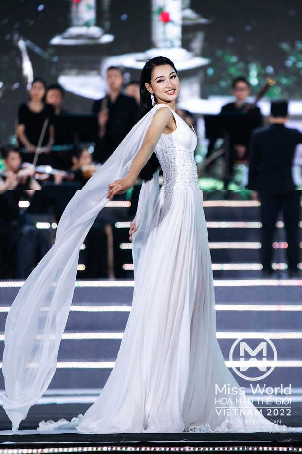 Thí sinh vào thẳng top 20 chung kết Miss World Việt Nam 2022: SV Ngoại thương, chiều cao khủng và thần thái miễn chê - Ảnh 1.
