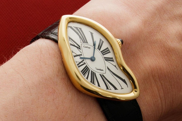 Đồng hồ Cartier Crash đạt kỷ lục đấu giá 1,65 triệu USD - Ảnh 2.