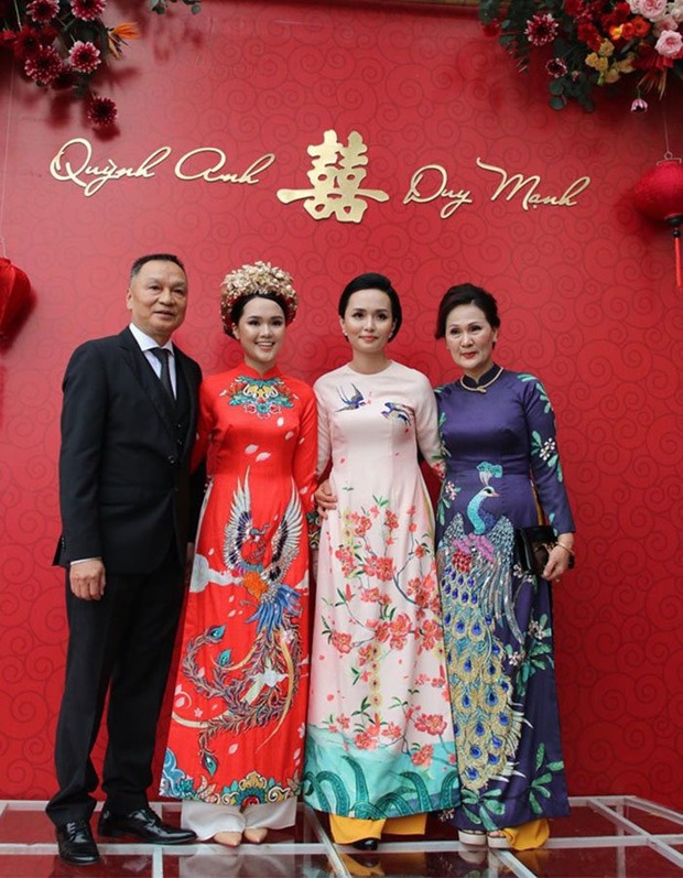 Cuộc sống viên mãn của cựu Chủ tịch CLB Sài Gòn: 2 ái nữ xinh đẹp - kiếm tiền giỏi, 2 con rể đều là tuyển thủ quốc gia - Ảnh 2.