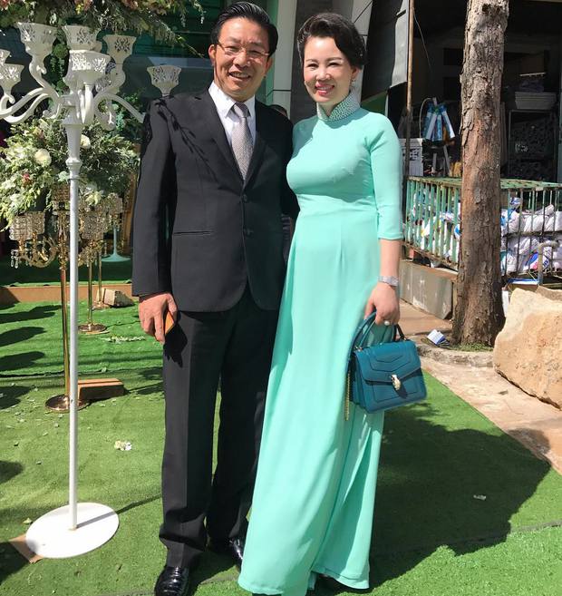  Chủ nhân toà lâu đài 7 tầng ở Nam Định - mẹ cô dâu 200 cây vàng sở hữu thần thái và nhan sắc khiến người đối diện trầm trồ - Ảnh 11.