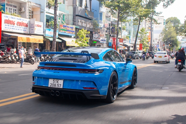 Nhận được tin nhắn từ vợ, doanh nhân Nguyễn Quốc Cường lập tức ngỏ ý tặng chiếc Porsche 911 GT3 vừa mua để xin sắm xe mới - Ảnh 15.
