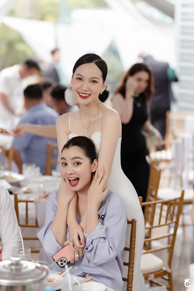 Dàn người đẹp Hoa hậu Việt Nam 2020 bê tráp trong đám hỏi của Top 5 Phạm Thị Phương Quỳnh - Ảnh 3.