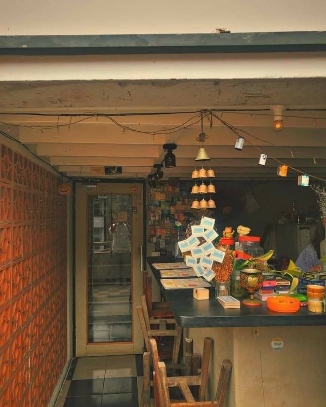 TP.HCM có 4 quán cà phê “bán vé” quay về tuổi thơ: Có đủ từ xí muội, kẹo C, mì trẻ em đến trò chơi điện tử chứa chan kỉ niệm  - Ảnh 25.