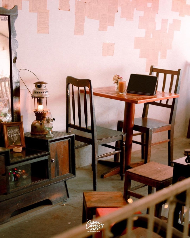 TP.HCM có 4 quán cà phê “bán vé” quay về tuổi thơ: Có đủ từ xí muội, kẹo C, mì trẻ em đến trò chơi điện tử chứa chan kỉ niệm  - Ảnh 26.