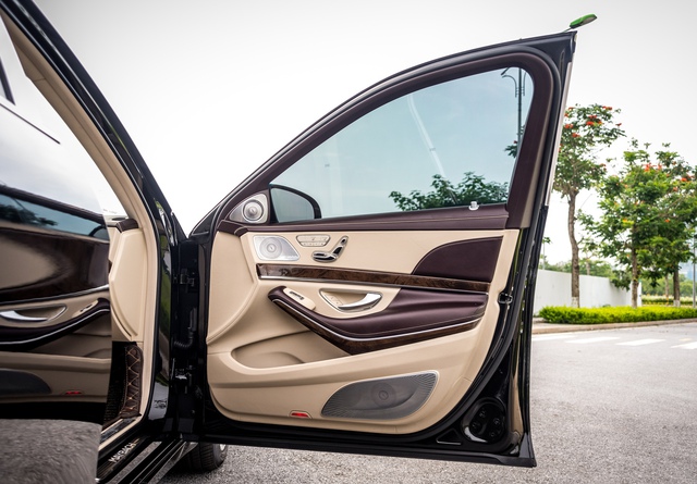 Mercedes-Maybach S 400 được bán lại với giá gần 6,4 tỷ đồng dù đã đi hơn 40.000 km - Ảnh 28.