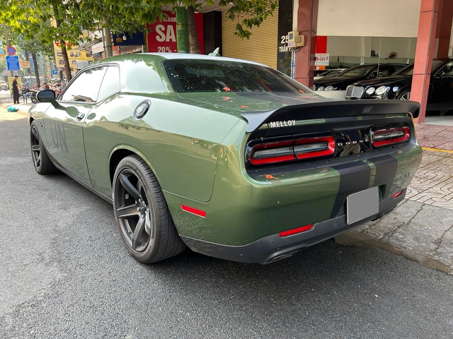 Dodge Challenger Hellcat Redeye đầu tiên về Việt Nam thuộc bộ sưu tập xe nghìn tỷ, riêng tiền option hơn 100 triệu đồng - Ảnh 4.