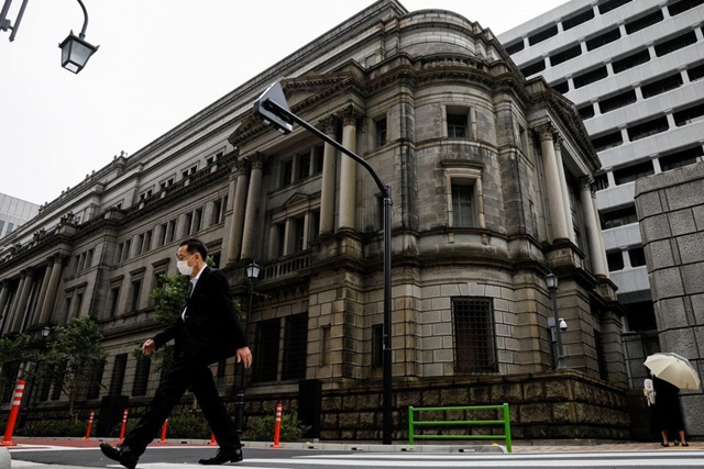 Chứng khoán châu Á giảm, BOJ chuẩn bị công bố quyết định lãi suất - Ảnh 1.