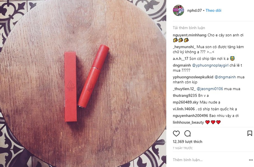 Chàng Pinky điệu đà của tuyển Việt Nam: Đi giày ngàn USD, sành mỹ phẩm, bạn gái cực xinh - Ảnh 1. Chàng Pinky điệu đà của tuyển Việt Nam: Đi giày ngàn USD, sành mỹ phẩm, bạn gái cực xinh - Ảnh 1.