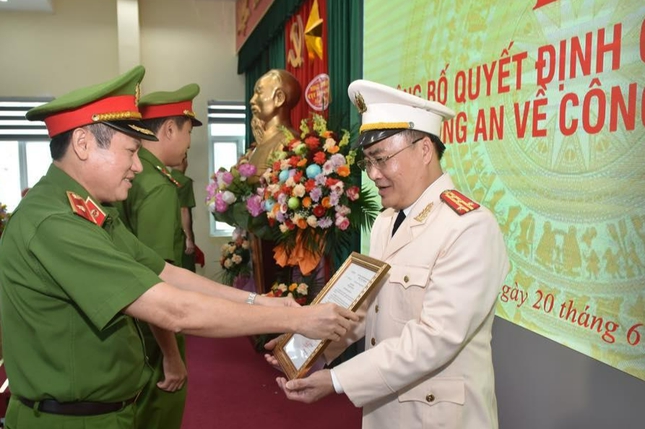 Chân dung tân Phó Cục trưởng Cục Cảnh sát điều tra tội phạm về ma tuý - Ảnh 1. Chân dung tân Phó Cục trưởng Cục Cảnh sát điều tra tội phạm về ma tuý - Ảnh 1.