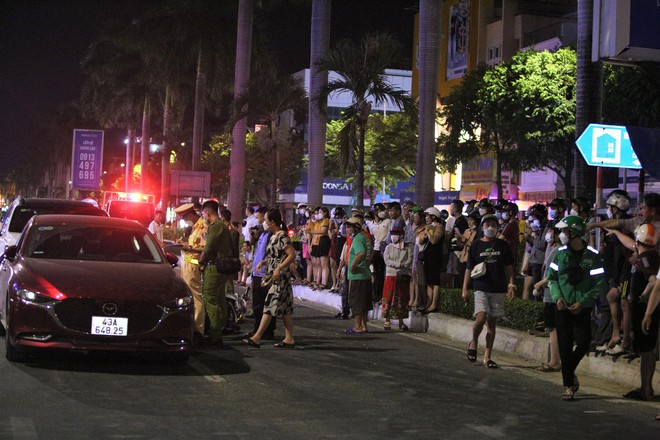  Nóng: Ô tô gây tai nạn liên hoàn, 1 bà bầu bị thương nặng - Ảnh 10.