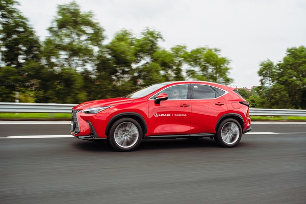 Đánh giá Lexus NX 350h: 3,3 tỷ đồng đổi lấy sự sung sướng khi khác biệt và nổi bật trên đường phố Việt - Ảnh 41.