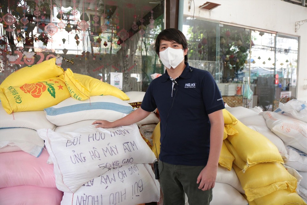 Cha đẻ ATM gạo từ triệu phú bỗng chốc trắng tay, cùng vợ người Malaysia gây dựng cơ đồ  - Ảnh 7.