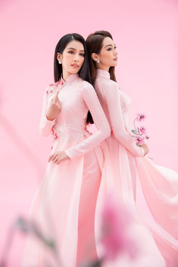 Á hậu Phương Anh đọ nhan sắc đỉnh cao với Hoa hậu Quốc tế 2019 trong tà áo dài Việt Nam - Ảnh 2.