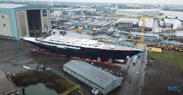 Siêu du thuyền của Jeff Bezos đã sẵn sàng ra khơi vào tháng 8, cầu cổ lịch sử của Hà Lan vẫn được xin tháo dỡ - Ảnh 2.