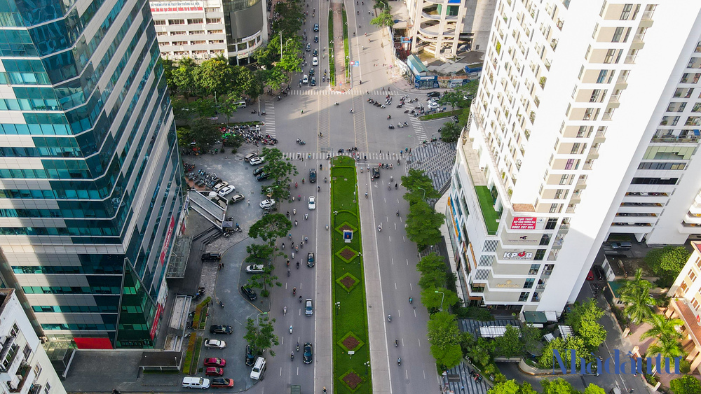 Cận cảnh cao ốc đội thêm 33 tầng xé nát quy hoạch ở Hà Nội - Ảnh 8.