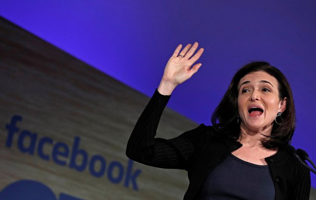Mark Zuckerberg đối mặt tương lai tăm tối: Tự mãn trong cô độc vì mất đi cánh tay phải đắc lực, khao khát biến Meta thành siêu thị gì cũng có nhưng thực chất chẳng có gì - Ảnh 1. Mark Zuckerberg đối mặt tương lai tăm tối: Tự mãn trong cô độc vì mất đi cánh tay phải đắc lực, khao khát biến Meta thành siêu thị gì cũng có nhưng thực chất chẳng có gì - Ảnh 1.