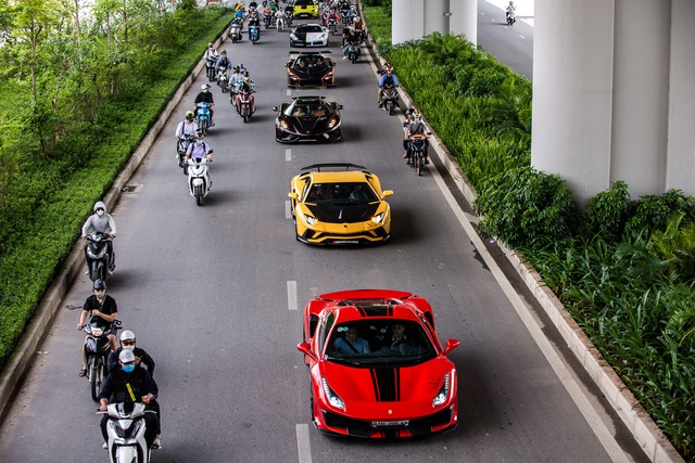 Dàn xe gần 400 tỷ đồng lần đầu diễu hành tại Hà Nội: Koenigsegg Regera và McLaren Senna chiếm sóng - Ảnh 30.
