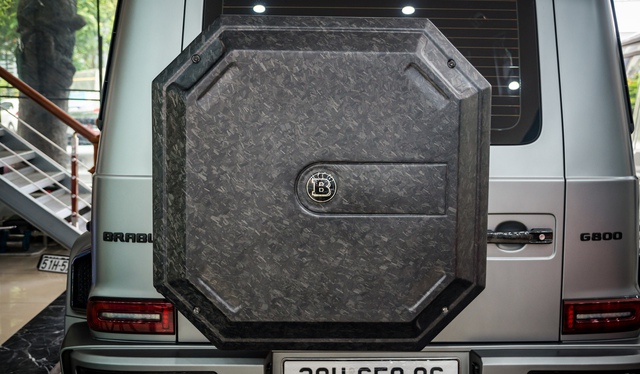 背面有一個奇怪的方形盒子的梅賽德斯-AMG G 63 在越南花費了近 140 億越南盾 - 照片 17。