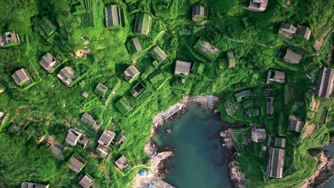 Ngôi làng bất hạnh ở Trung Quốc: Giàu có bậc nhất nhưng bị bỏ hoang, hiện tại trở thành viên ngọc xanh được du khách săn đón - Ảnh 8.
