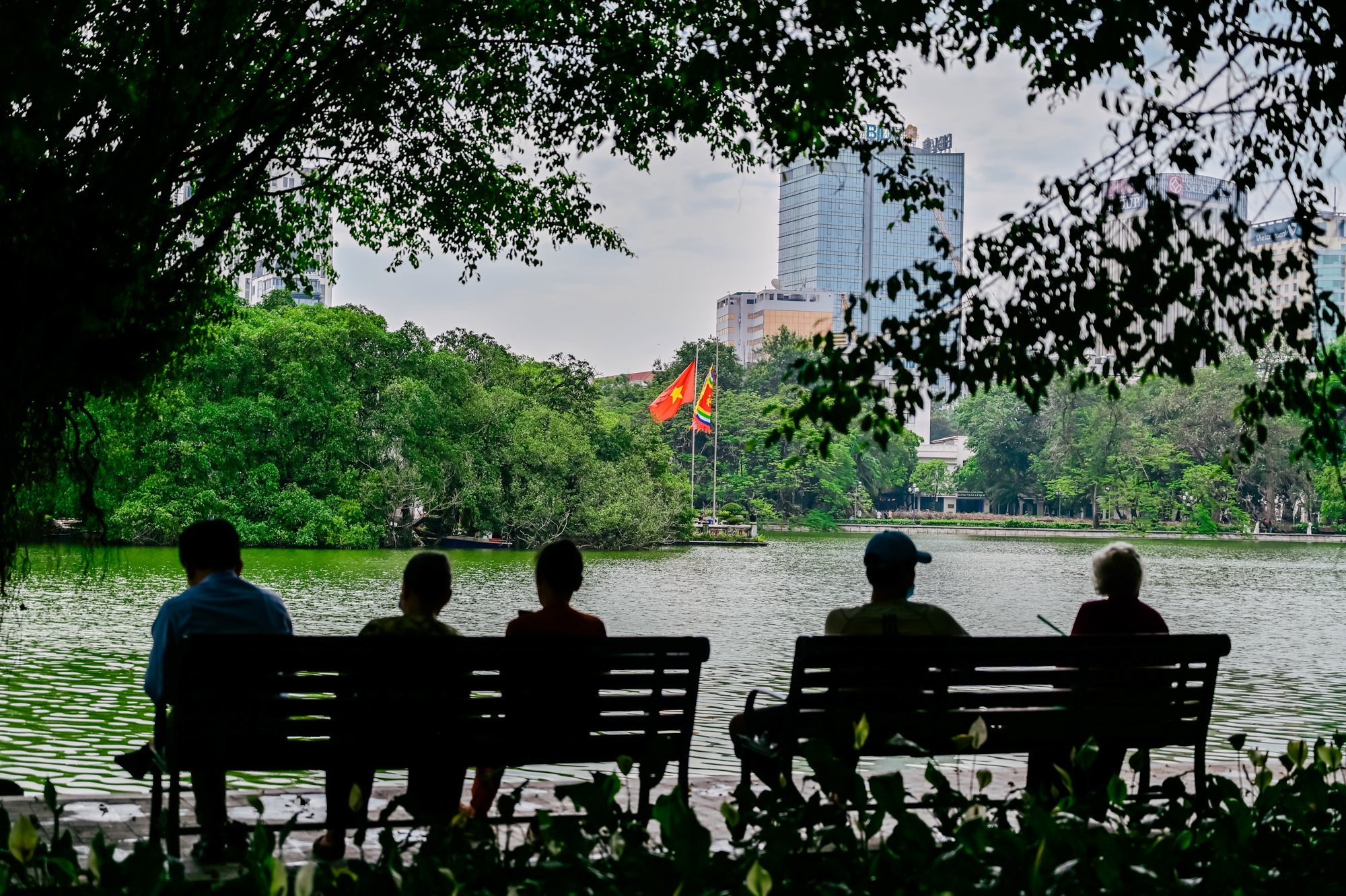 Những đảo đặc biệt ở Hà Nội: Nơi có tháp biểu tượng, nơi có chùa cổ nhất Thủ đô - Ảnh 4. Những đảo đặc biệt ở Hà Nội: Nơi có tháp biểu tượng, nơi có chùa cổ nhất Thủ đô - Ảnh 4.