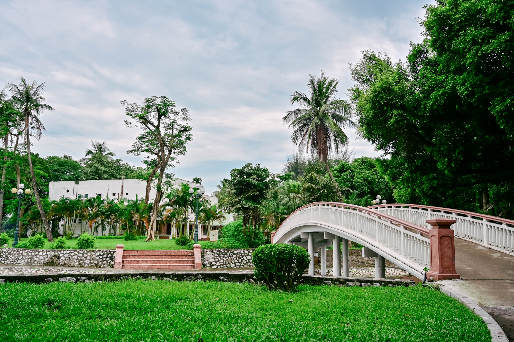 Những đảo đặc biệt ở Hà Nội: Nơi có tháp biểu tượng, nơi có chùa cổ nhất Thủ đô - Ảnh 7. Những đảo đặc biệt ở Hà Nội: Nơi có tháp biểu tượng, nơi có chùa cổ nhất Thủ đô - Ảnh 7.