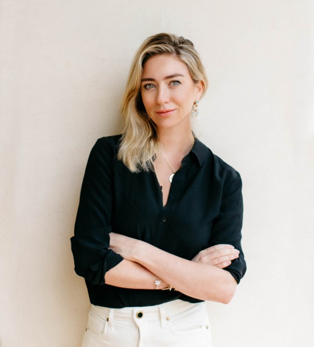 Whitney Wolfe Herd: Từ nữ sinh bán túi để gây quỹ đến nữ doanh nhân giàu nhất hành tinh - Ảnh 3.