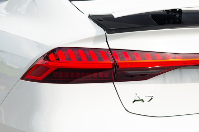 Góc xe sang giữ giá: Audi A7 Sportback 2 năm tuổi, chạy hơn 17.000km vẫn được bán lại ngang giá xe mới - Ảnh 14.