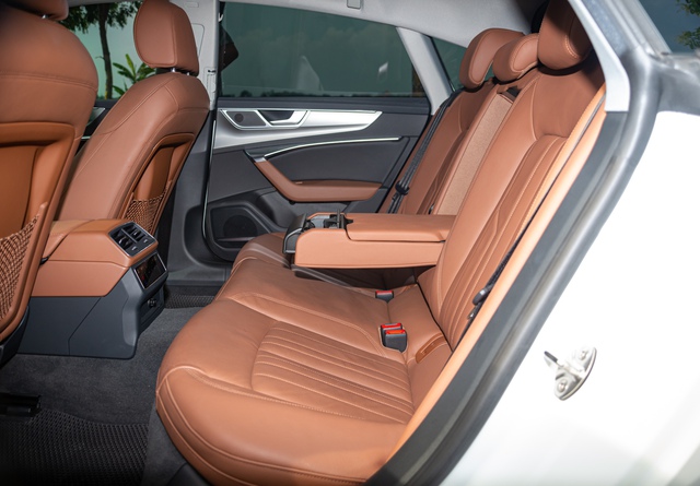 Góc xe sang giữ giá: Audi A7 Sportback 2 năm tuổi, chạy hơn 17.000km vẫn được bán lại ngang giá xe mới - Ảnh 26.