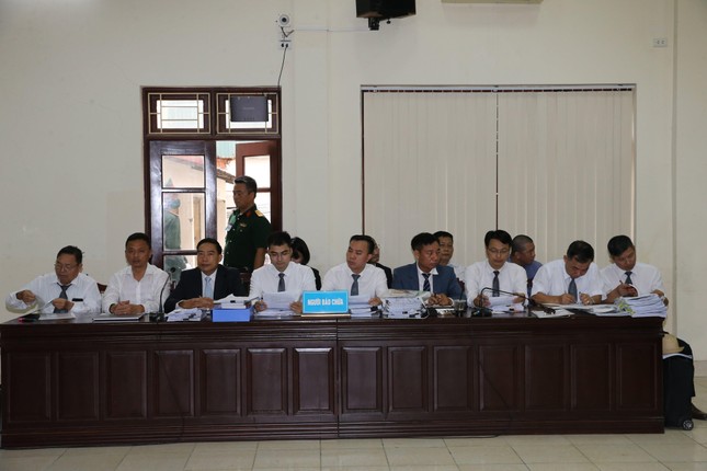  Hình ảnh loạt tướng lĩnh Cảnh sát biển, Biên phòng hầu tòa vì nhận hối lộ  - Ảnh 7.