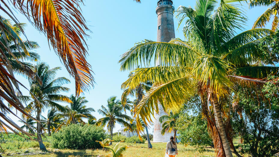 Người phụ nữ 33 tuổi chia sẻ cách kiếm hơn 17 tỷ một năm: Chỉ làm việc 10 tiếng/tuần và nghỉ hưu bất cứ lúc nào tuỳ thích - Ảnh 2. Người phụ nữ 33 tuổi chia sẻ cách kiếm hơn 17 tỷ một năm: Chỉ làm việc 10 tiếng/tuần và nghỉ hưu bất cứ lúc nào tuỳ thích - Ảnh 2.