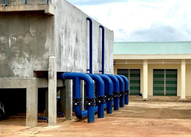 Cận cảnh nhà máy nước 116 tỷ đồng làm xong rồi đắp chiếu - Ảnh 6. Cận cảnh nhà máy nước 116 tỷ đồng làm xong rồi đắp chiếu - Ảnh 6.