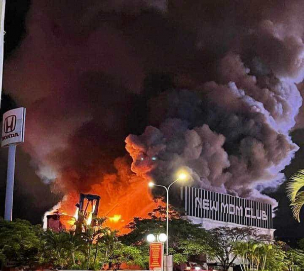  Cận cảnh hiện trường sau vụ cháy vũ trường lớn nhất Hải Phòng - Ảnh 1.