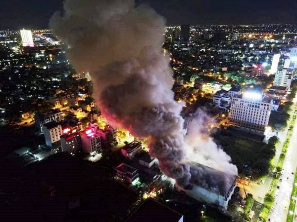  Cận cảnh hiện trường sau vụ cháy vũ trường lớn nhất Hải Phòng - Ảnh 2.