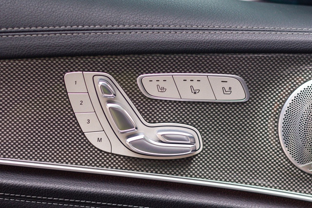 Chiếc Mercedes-Benz này chạy 120.000km vẫn có giá 2,4 tỷ đồng nhờ tiền nâng cấp đồ chơi bằng 1/3 giá trị xe - Ảnh 25.