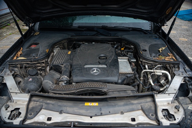 Chiếc Mercedes-Benz này chạy 120.000km vẫn có giá 2,4 tỷ đồng nhờ tiền nâng cấp đồ chơi bằng 1/3 giá trị xe - Ảnh 34.