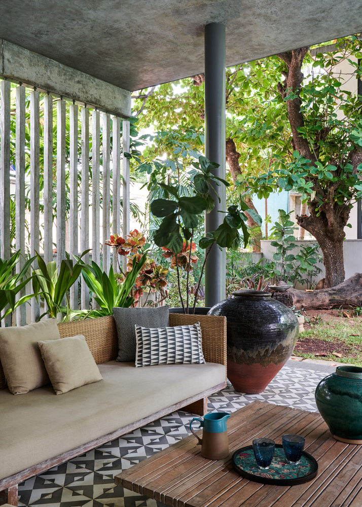 Biệt thự rợp bóng cây xanh với nhiều không gian rộng mở thoáng sáng - Ảnh 7. Biệt thự rợp bóng cây xanh với nhiều không gian rộng mở thoáng sáng - Ảnh 7.