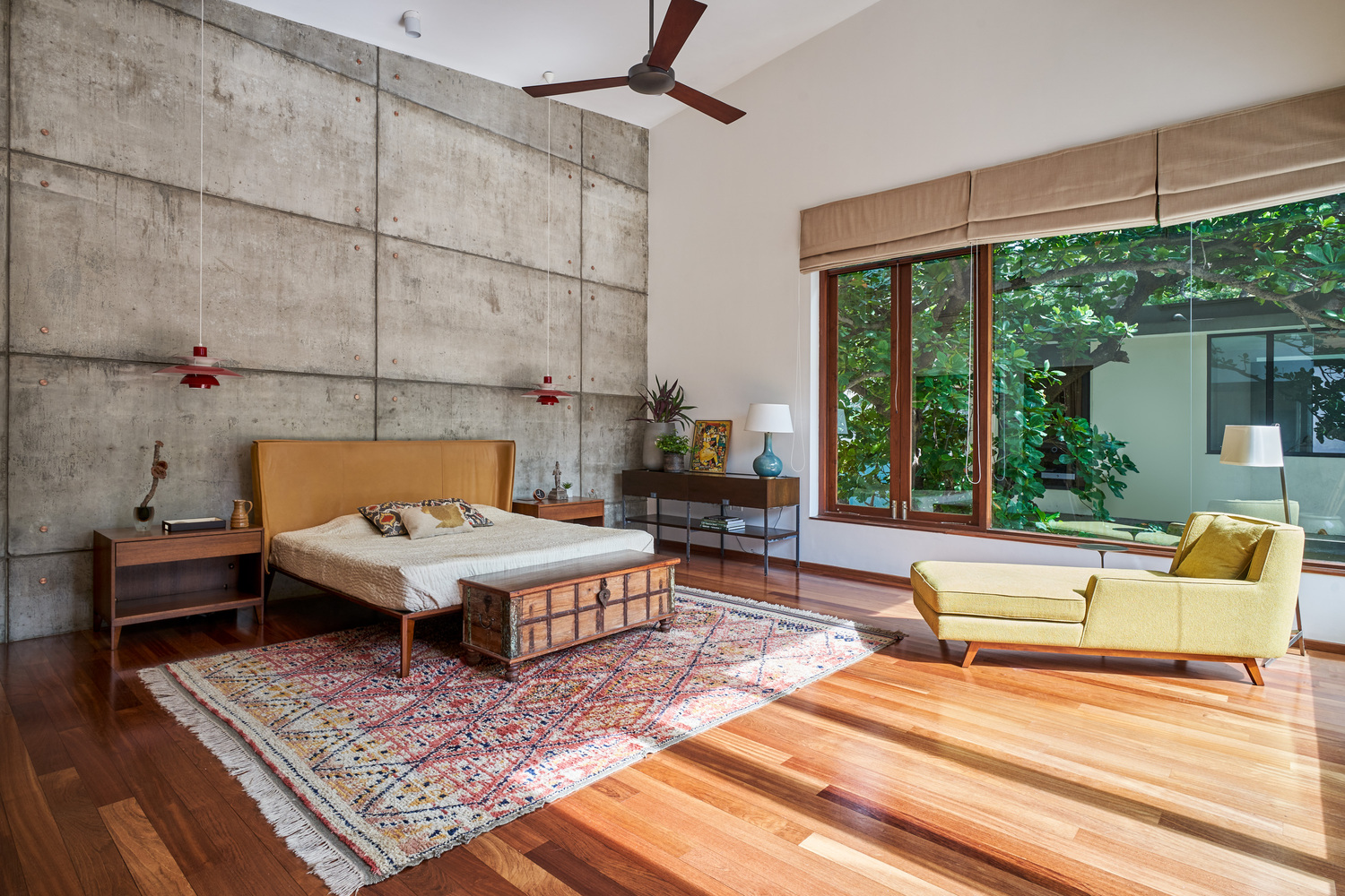 Biệt thự rợp bóng cây xanh với nhiều không gian rộng mở thoáng sáng - Ảnh 9. Biệt thự rợp bóng cây xanh với nhiều không gian rộng mở thoáng sáng - Ảnh 9.