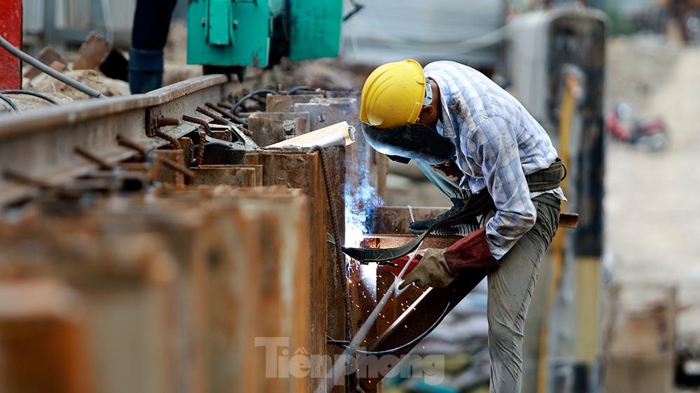 Hình hài của hầm chui Lê Văn Lương sau gần 2 năm thi công giờ ra sao? - Ảnh 9.