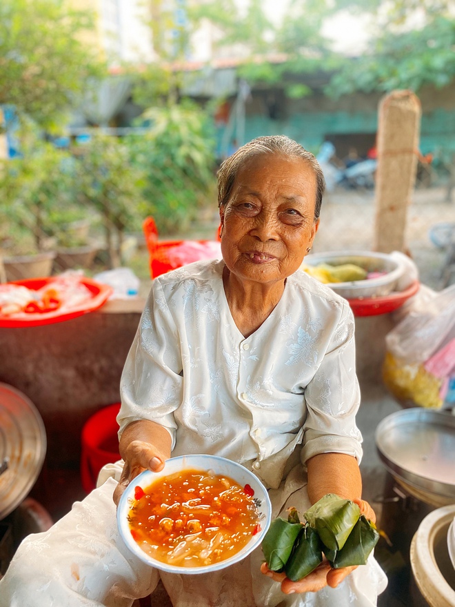 Quán bánh canh độc nhất vô nhị xứ Nam Phổ, nguyên liệu thượng hạng mà giá chỉ 10k/tô - Ảnh 5.