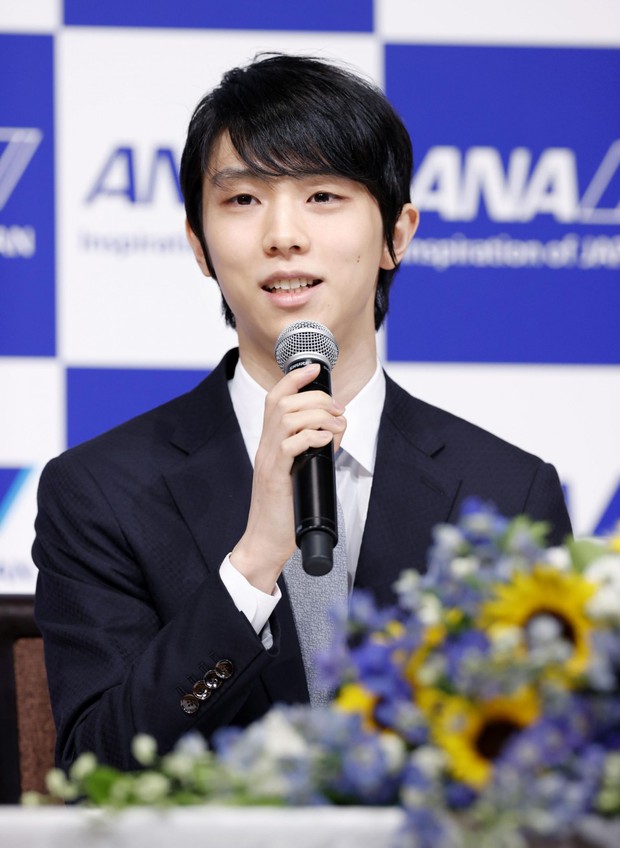 Hoàng tử sân băng Yuzuru Hanyu chính thức giải nghệ sau 12 năm, tuyên bố ở họp báo gây chấn động châu Á - Ảnh 1.