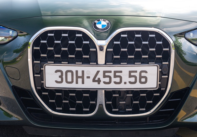 Mua xe sớm, chủ nhân BMW 430i Convertible nhanh chóng bán xe sau 9.000 km với giá 3,5 tỷ đồng - Ảnh 8.